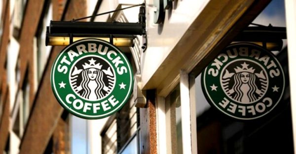 Logo của Starbucks có màu xanh lá cây